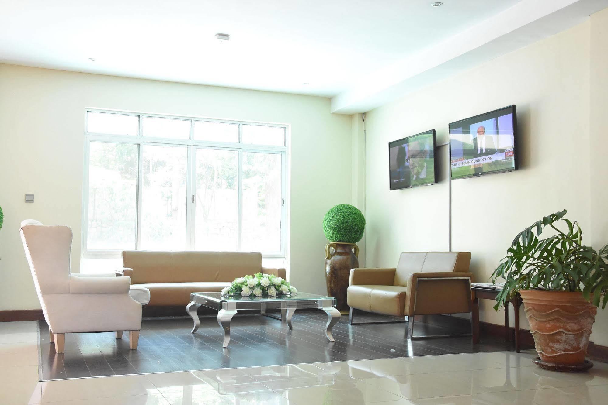 Urban By Cityblue Kigali Bed and Breakfast Esterno foto