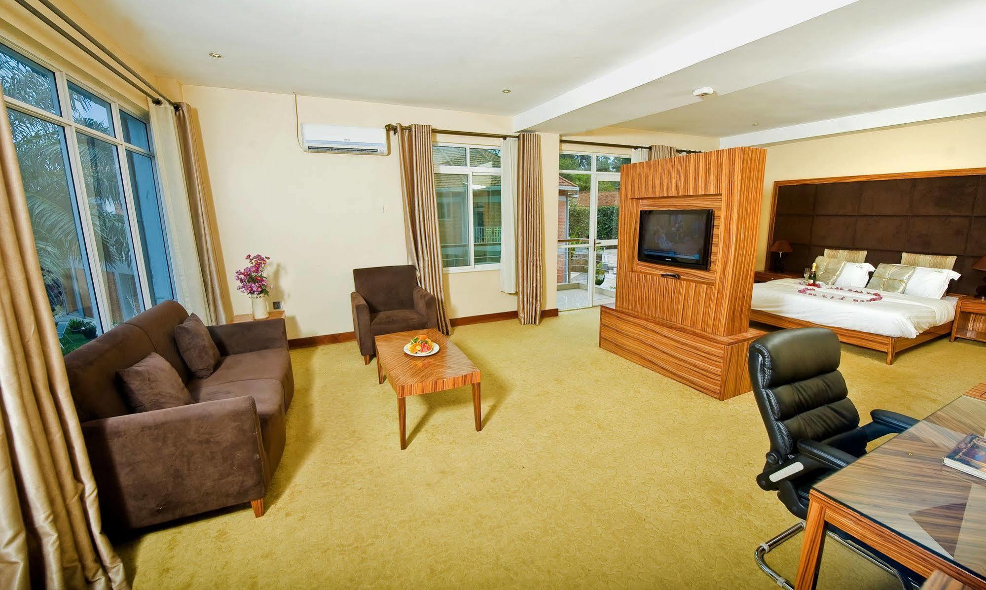 Urban By Cityblue Kigali Bed and Breakfast Esterno foto