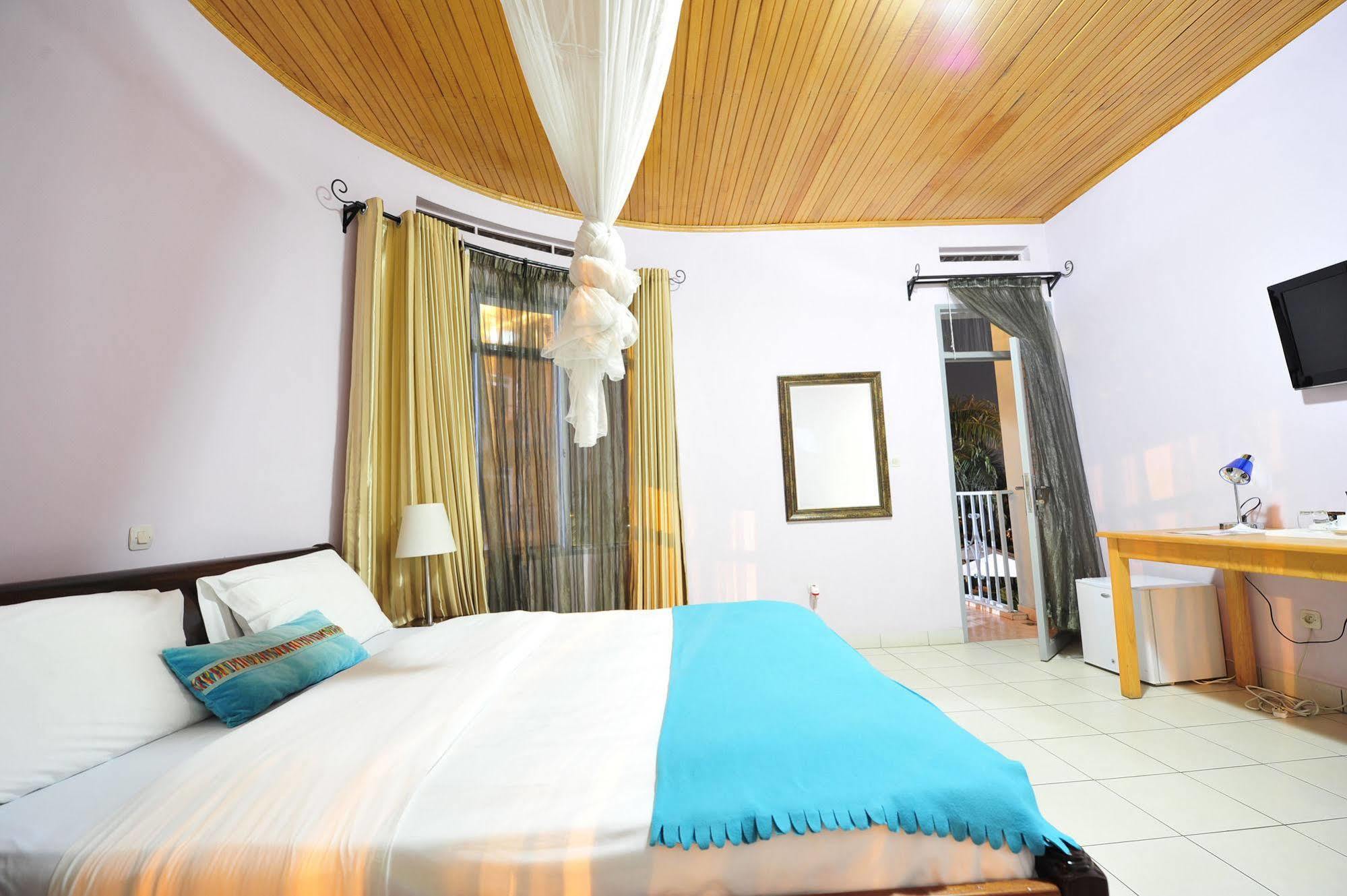 Urban By Cityblue Kigali Bed and Breakfast Esterno foto